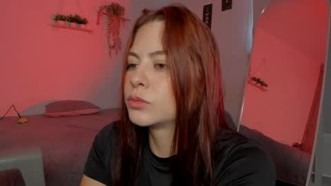 Snapshot of sara_sweett9 chatting on May 28, 1:08 pm sara_sweett9 online show from May 28, 1:08 pm