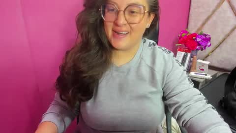 sara_thonson_ online show from March 31, 3:30 am