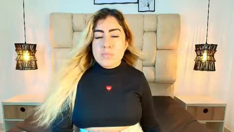sarablonde_t online show from August 9, 7:08 pm