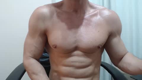 saradorj92 online show from December 15, 12:26 am