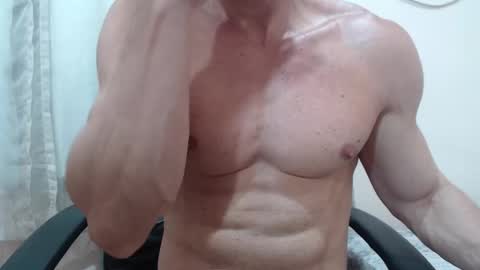 saradorj92 online show from December 21, 2:08 am