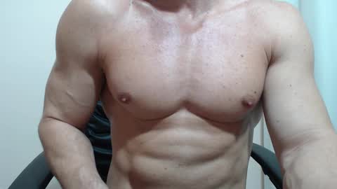 saradorj92 online show from February 15, 1:46 am