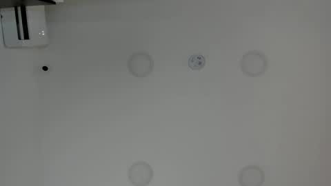 Sarah Bonneth online show from April 25, 11:24 am