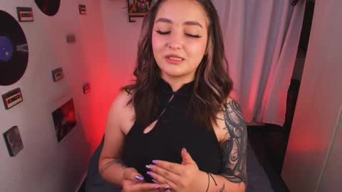 Snapshot of sarah_cuteeyes chatting on February 7, 6:06 am Sara online show from February 7, 6:06 am