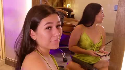 sarah_greyy online show from May 23, 9:46 am