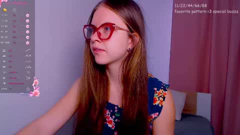 Sarah online show from July 8, 2:49 am