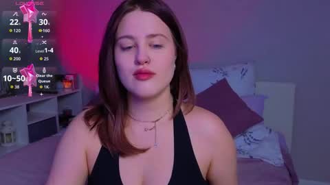 Sarah online show from March 5, 11:45 pm