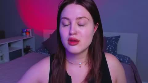 Sarah online show from June 21, 10:34 pm