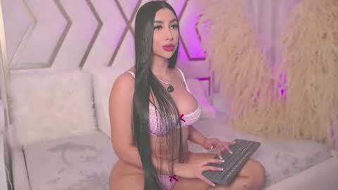 Sarah online show from July 22, 11:57 am