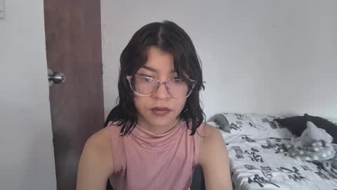 Sarah  online show from September 17, 12:51 pm