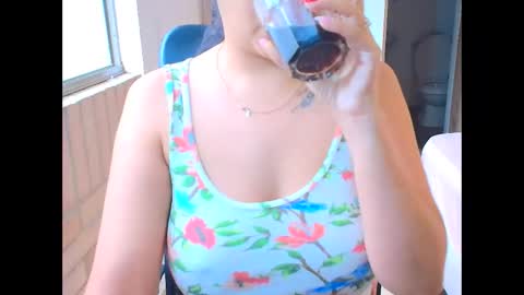 Snapshot of saramantha09 chatting on February 8, 6:55 pm saramantha09 online show from February 8, 6:55 pm