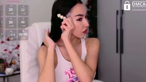 Mia online show from January 20, 1:00 pm