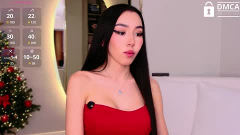 Mia online show from February 1, 1:41 pm