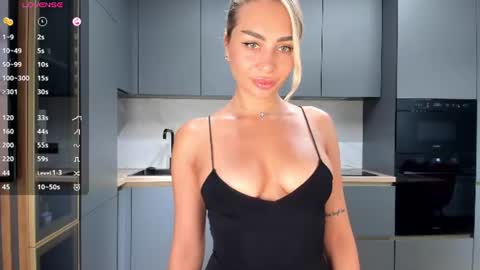 Sara online show from July 2, 1:38 am