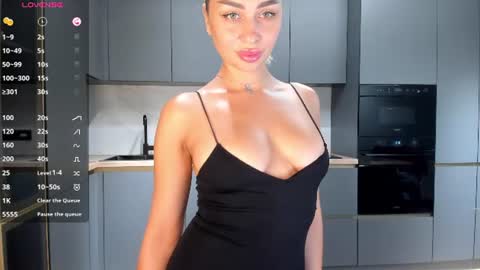 Sara online show from July 13, 2:14 am