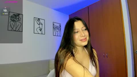 saraysweet_ online show from June 4, 10:38 pm