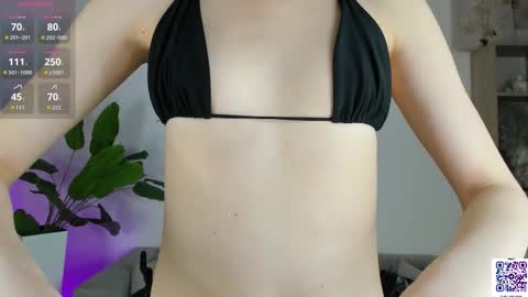 Your Selena 3 online show from February 26, 3:05 am