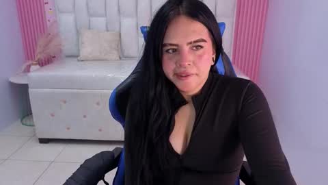 Sara  online show from March 28, 1:11 pm