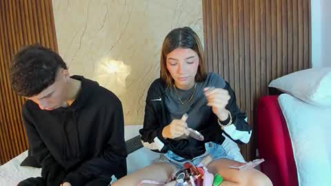  SARIYA Y ALEXIS  online show from February 18, 11:28 am