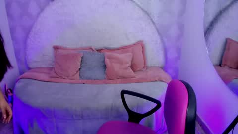 Snapshot of sarita_jane chatting on June 27, 3:11 am Sara online show from June 27, 3:11 am