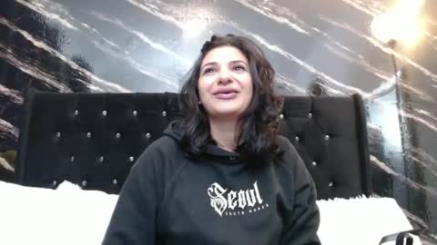 Sara online show from May 6, 5:14 am