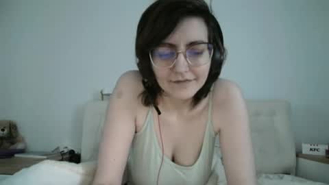 sarraboots online show from March 26, 3:50 pm