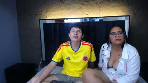Sasha Y Felipe online show from June 24, 4:00 am