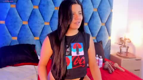 Snapshot of sasha_roldann chatting on June 15, 11:12 am Sasha online show from June 15, 11:12 am