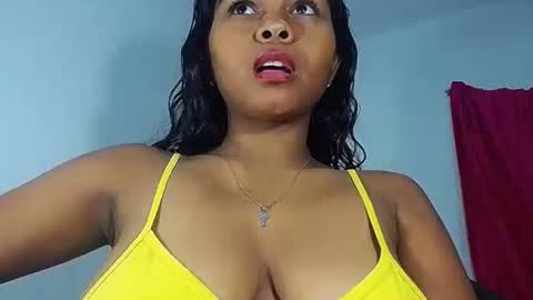sashabreck1 online show from May 27, 6:38 pm