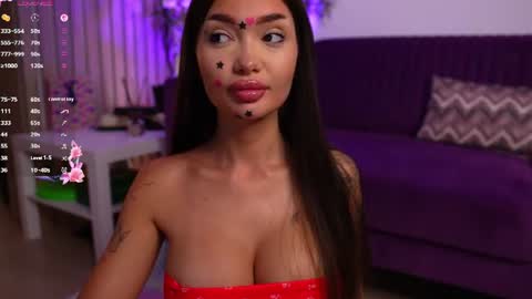 sashafererra online show from June 24, 8:41 pm