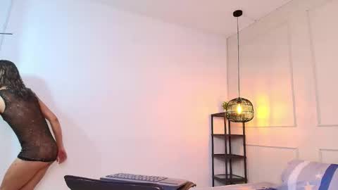 Sashavellor online show from December 20, 3:35 am