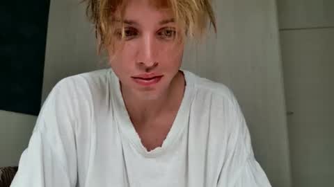 Sasha --  online show from July 3, 1:45 am