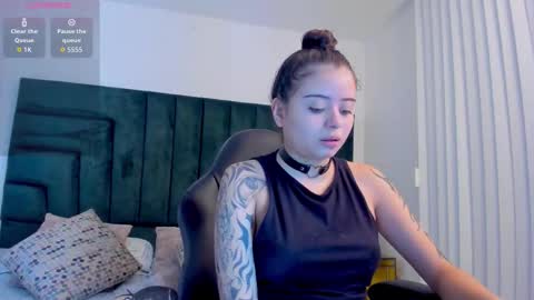 saskiagrendel online show from March 10, 12:04 am