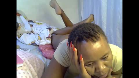 sassy_bella online show from March 22, 6:00 pm