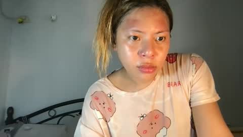 sassy_daisy69 online show from April 9, 3:28 am