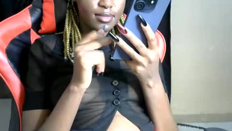 sassy_lyne online show from June 2, 1:07 am