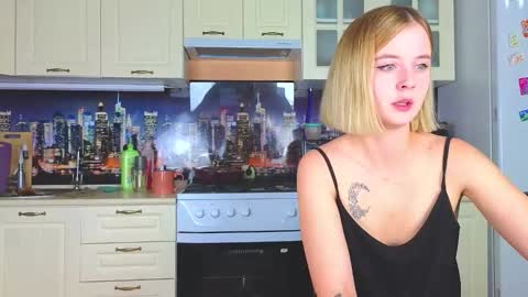 sassy_seasons online show from September 29, 11:48 am