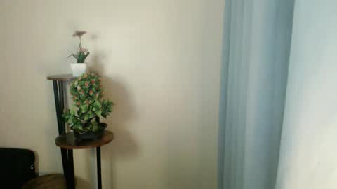 sassy_tinaxx online show from May 21, 5:09 pm