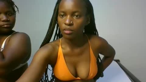 sassybrown25 online show from January 17, 11:52 pm