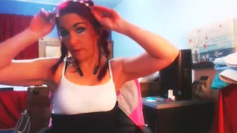 Snapshot of sassygirl426706 chatting on November 29, 12:02 am Sasshole online show from November 29, 12:02 am