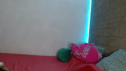 Snapshot of sativa_29 chatting on December 15, 7:10 pm Sativa online show from December 15, 7:10 pm