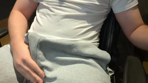 Snapshot of savagegerman chatting on April 9, 9:04 am savagegerman online show from April 9, 9:04 am