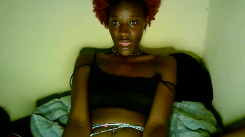 savagetonguee online show from March 19, 7:07 pm