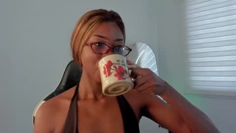 Savannahwildee online show from July 30, 2:38 pm