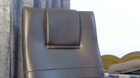 saxee online show from November 16, 6:24 pm