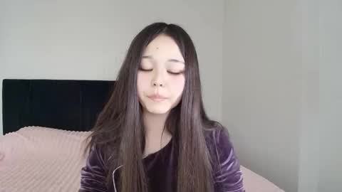 Saya online show from April 29, 1:15 pm