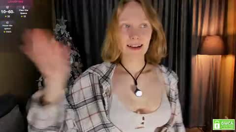 Snapshot of sayllis chatting on June 9, 9:04 pm Ellis 3 online show from June 9, 9:04 pm