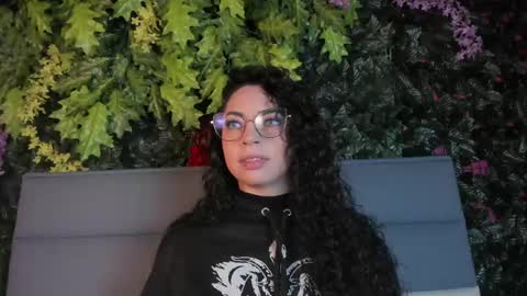 SCARLATTA DESIRE online show from March 24, 3:00 am