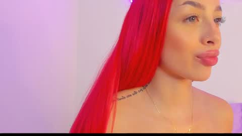 Snapshot of scarleett_jones chatting on March 10, 12:51 am scarleett jones online show from March 10, 12:51 am