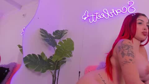 Snapshot of scarleett_jones chatting on September 12, 10:54 pm scarleett jones online show from September 12, 10:54 pm